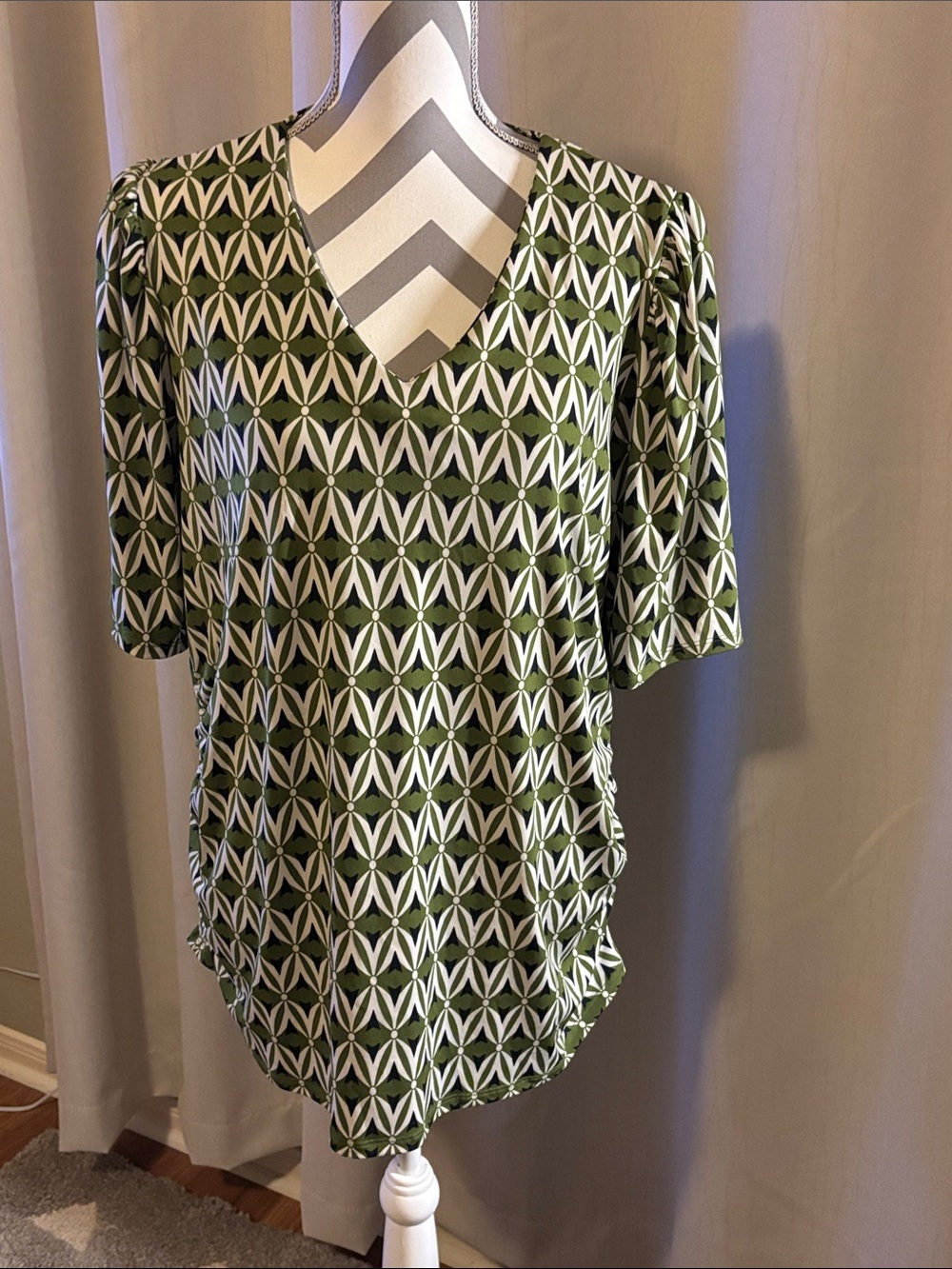 Cato Olive and White Geometric V-Neck Short Sleeve Tee